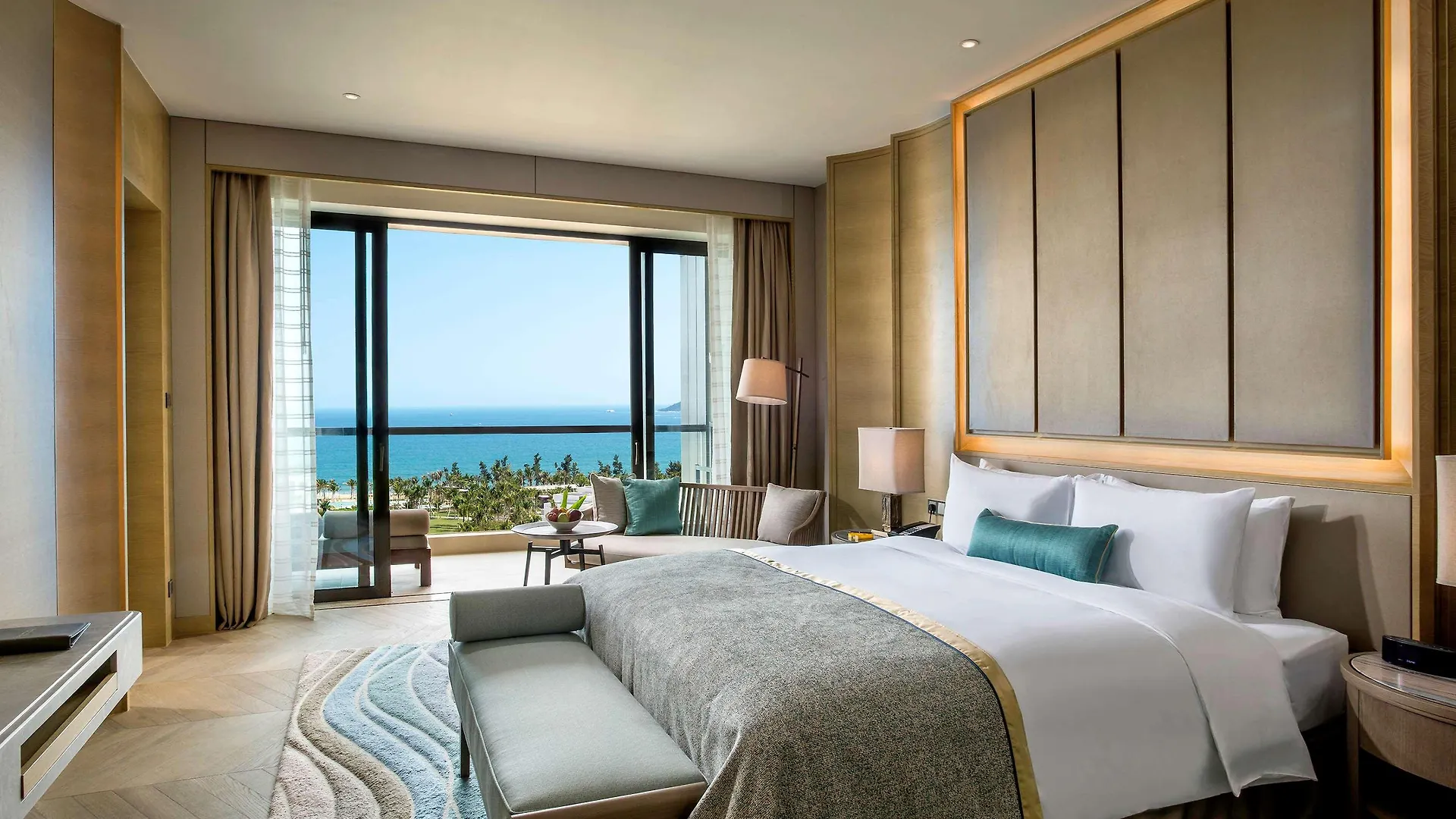 Sofitel Sanya Leeman Resort 5*,